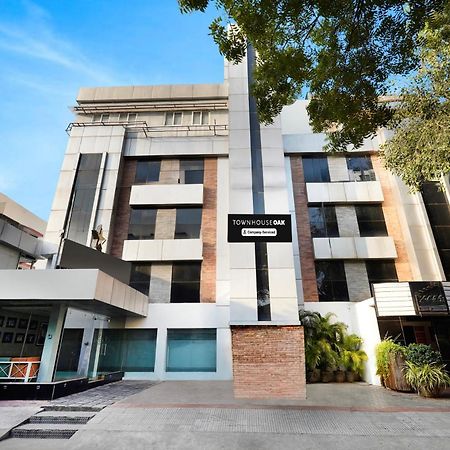 Super Townhouse Oak Kodambakkam Formerly Cine City Chennai Extérieur photo