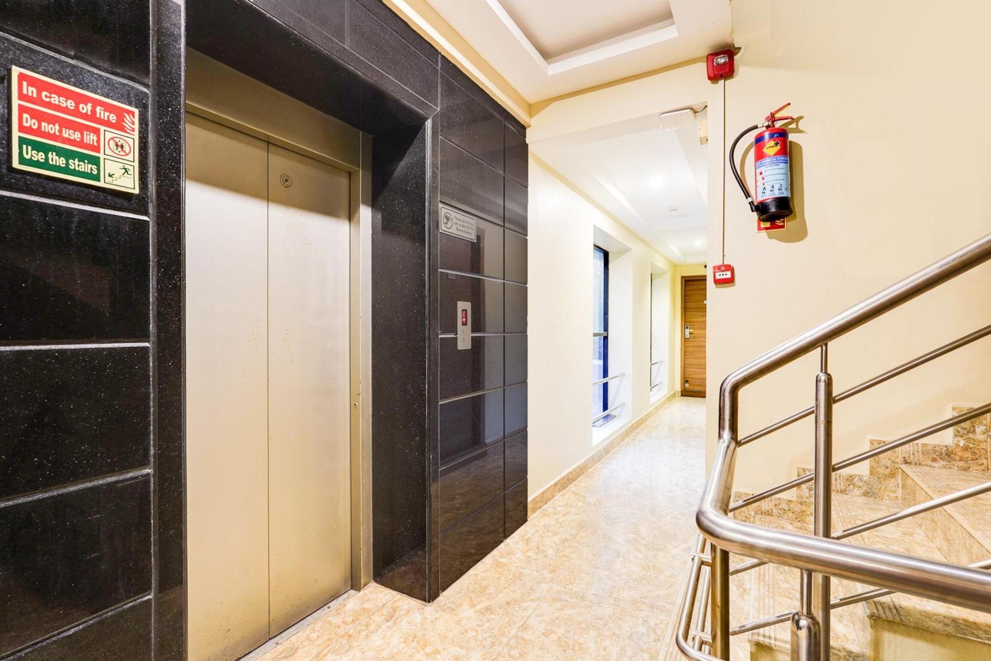 Super Townhouse Oak Kodambakkam Formerly Cine City Chennai Extérieur photo