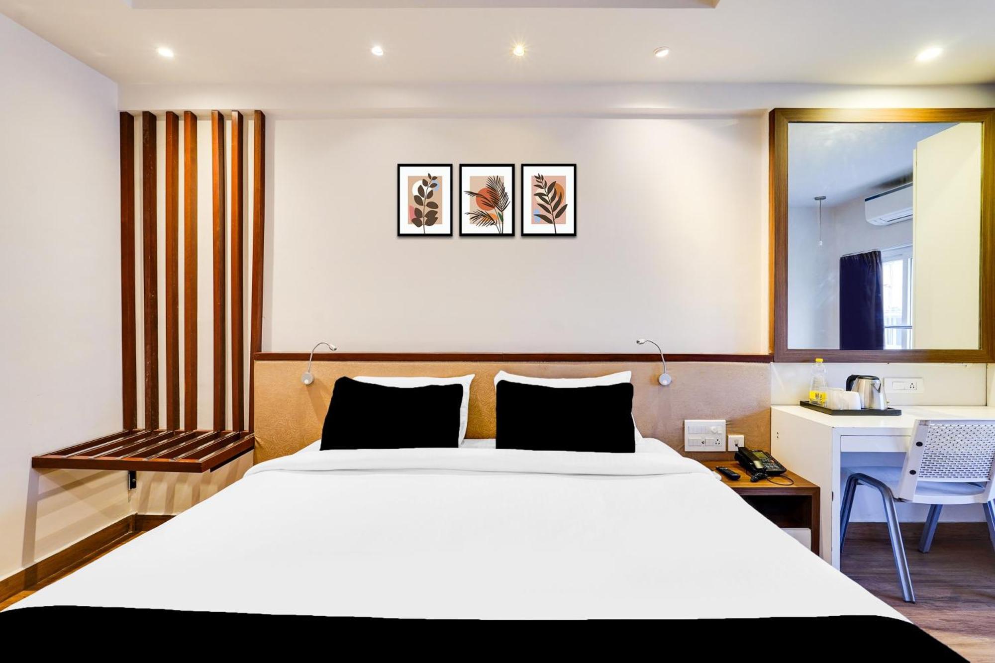 Super Townhouse Oak Kodambakkam Formerly Cine City Chennai Extérieur photo