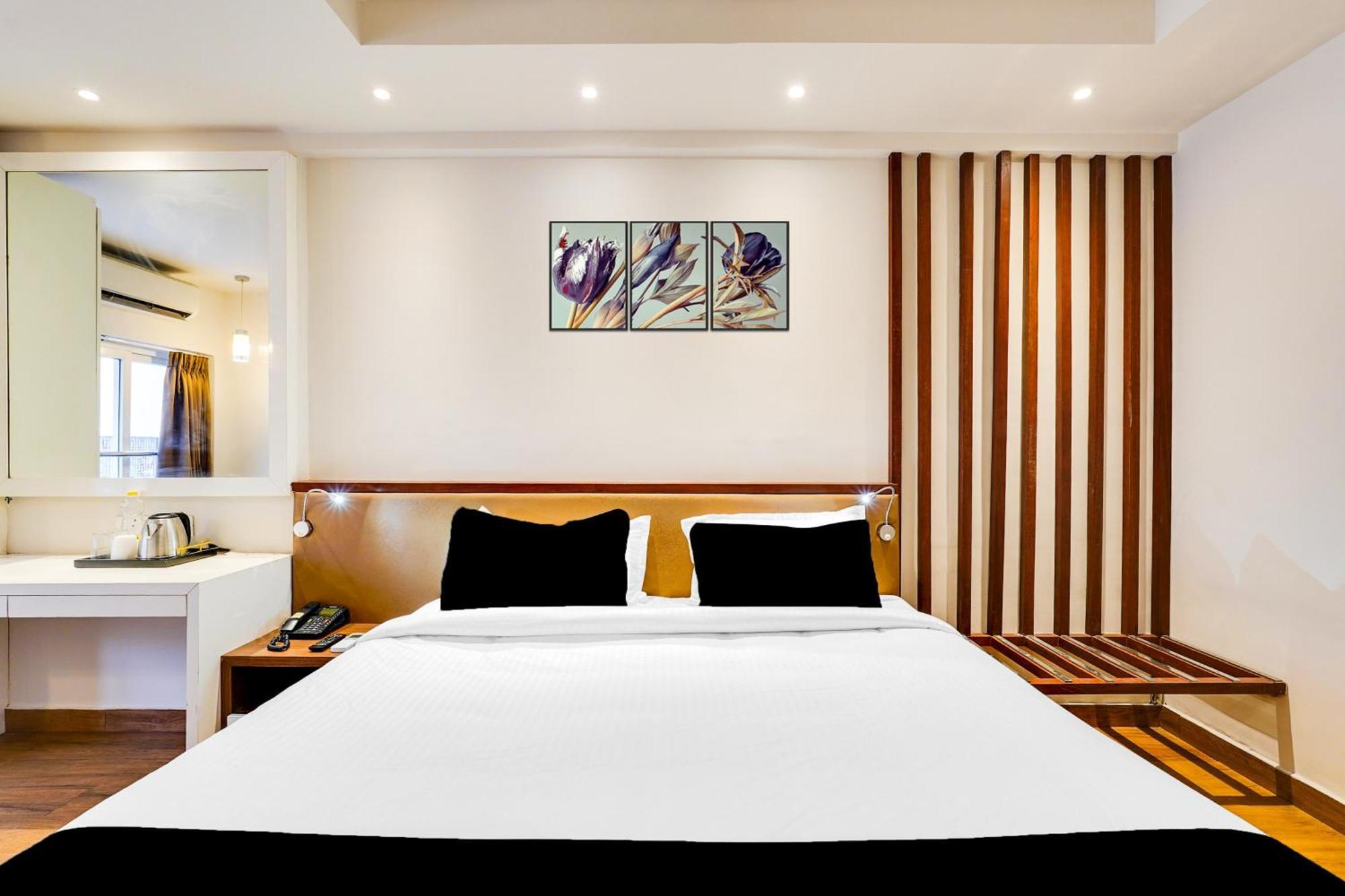 Super Townhouse Oak Kodambakkam Formerly Cine City Chennai Extérieur photo