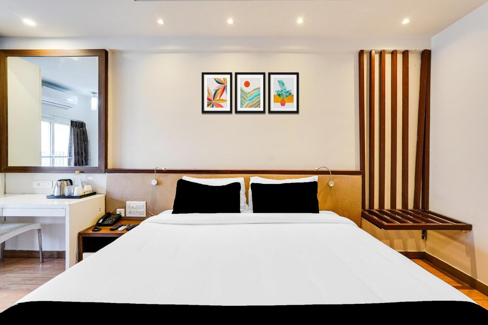 Super Townhouse Oak Kodambakkam Formerly Cine City Chennai Extérieur photo
