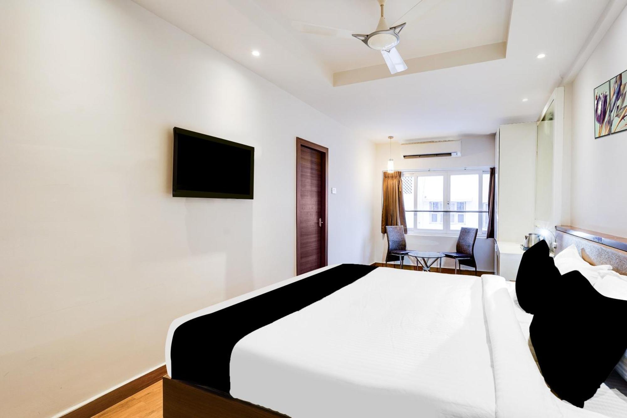 Super Townhouse Oak Kodambakkam Formerly Cine City Chennai Extérieur photo